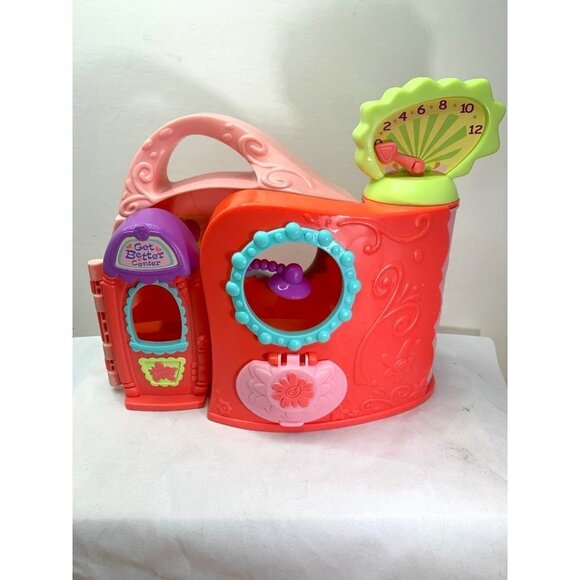 Hasbro Littlest Pet Shop Get Better Center 2005 - Picture 1 of 10